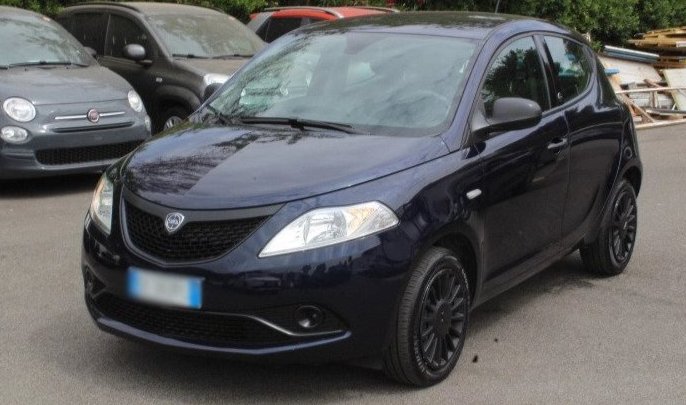 LANCIA YPSILON HYBRID 