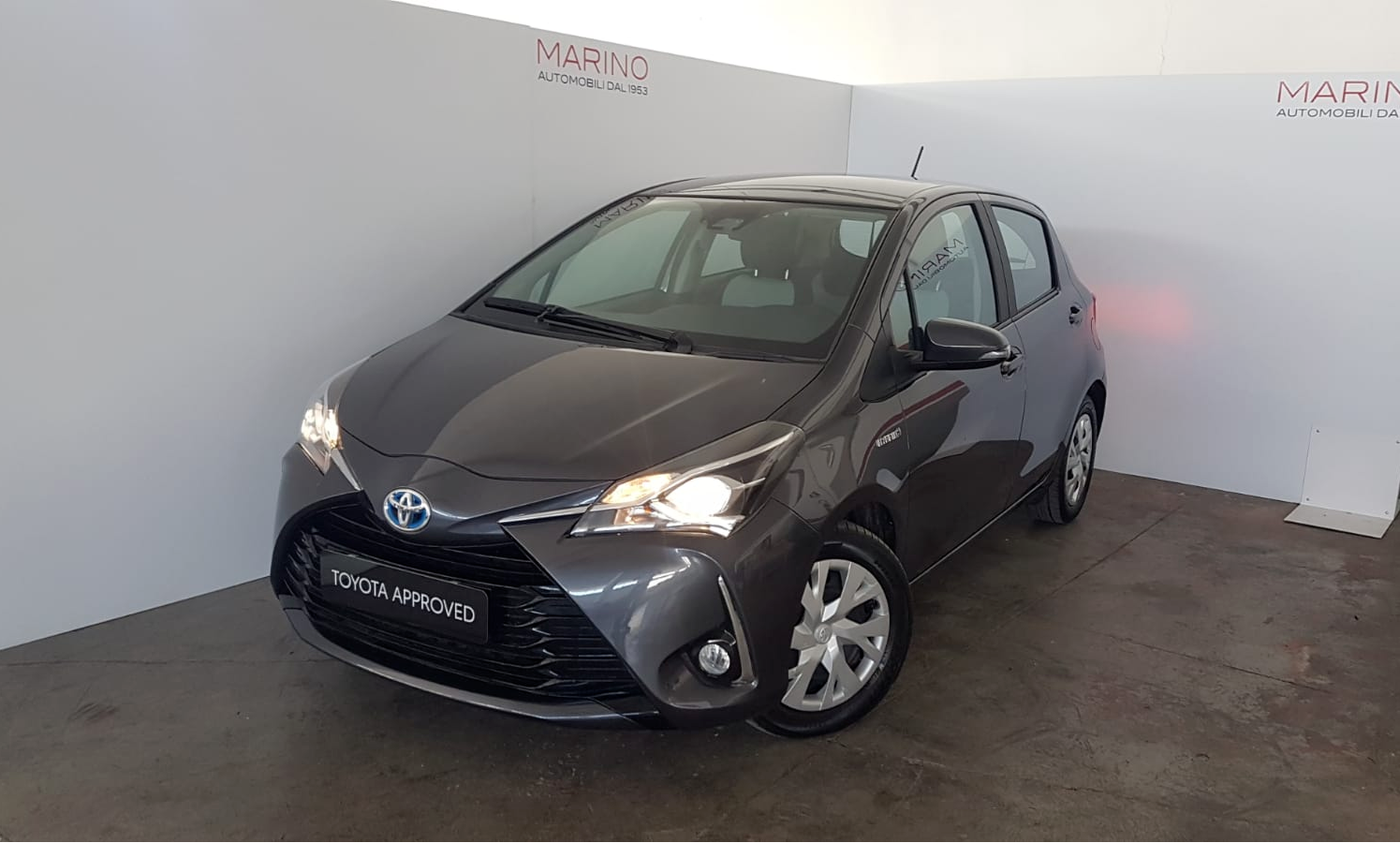 TOYOTA YARIS HYBRID 