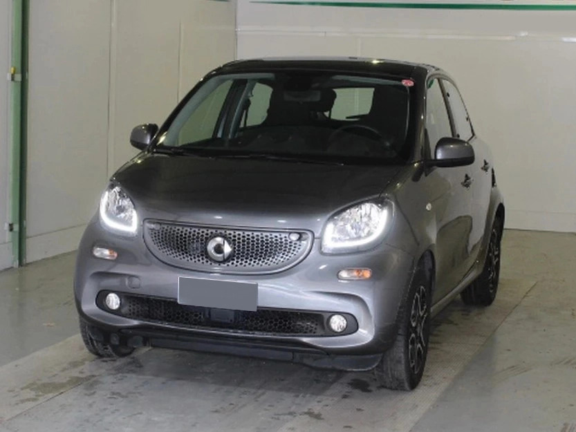 SMART FORFOUR 