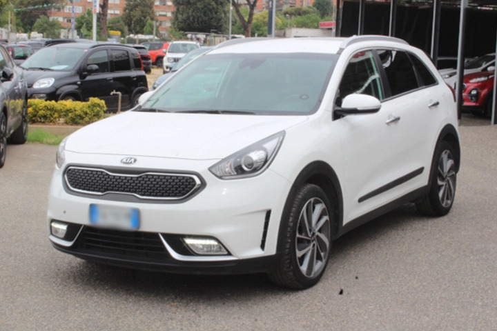 KIA NIRO HYBRID 