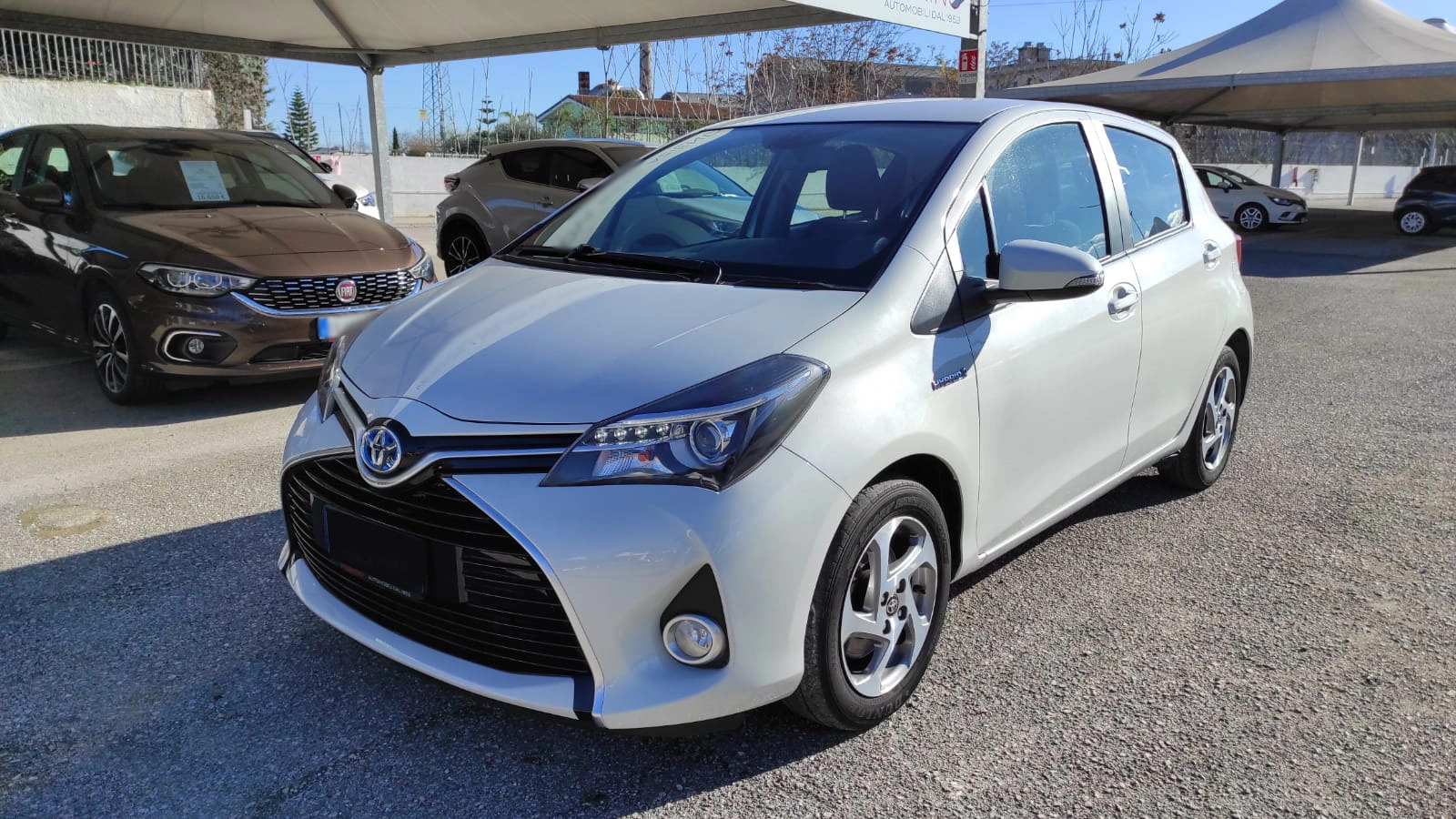 TOYOTA YARIS HYBRID