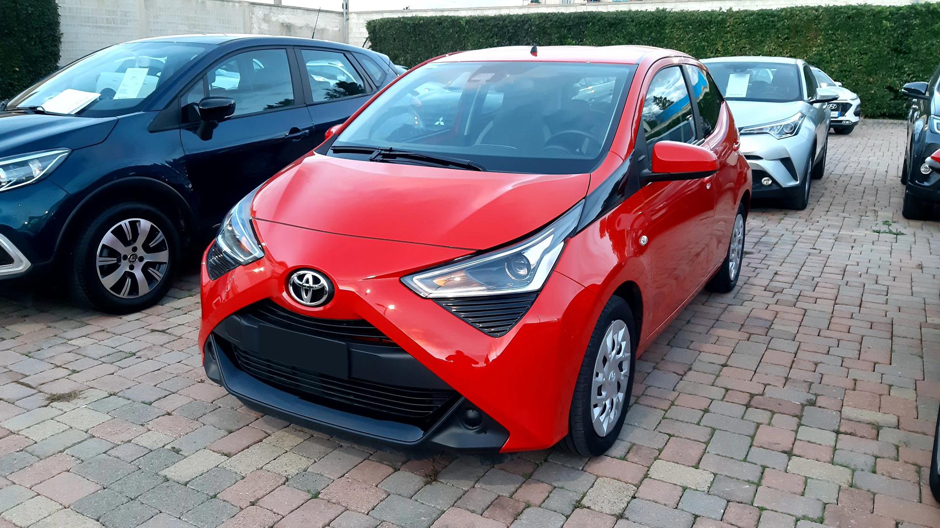 TOYOTA AYGO