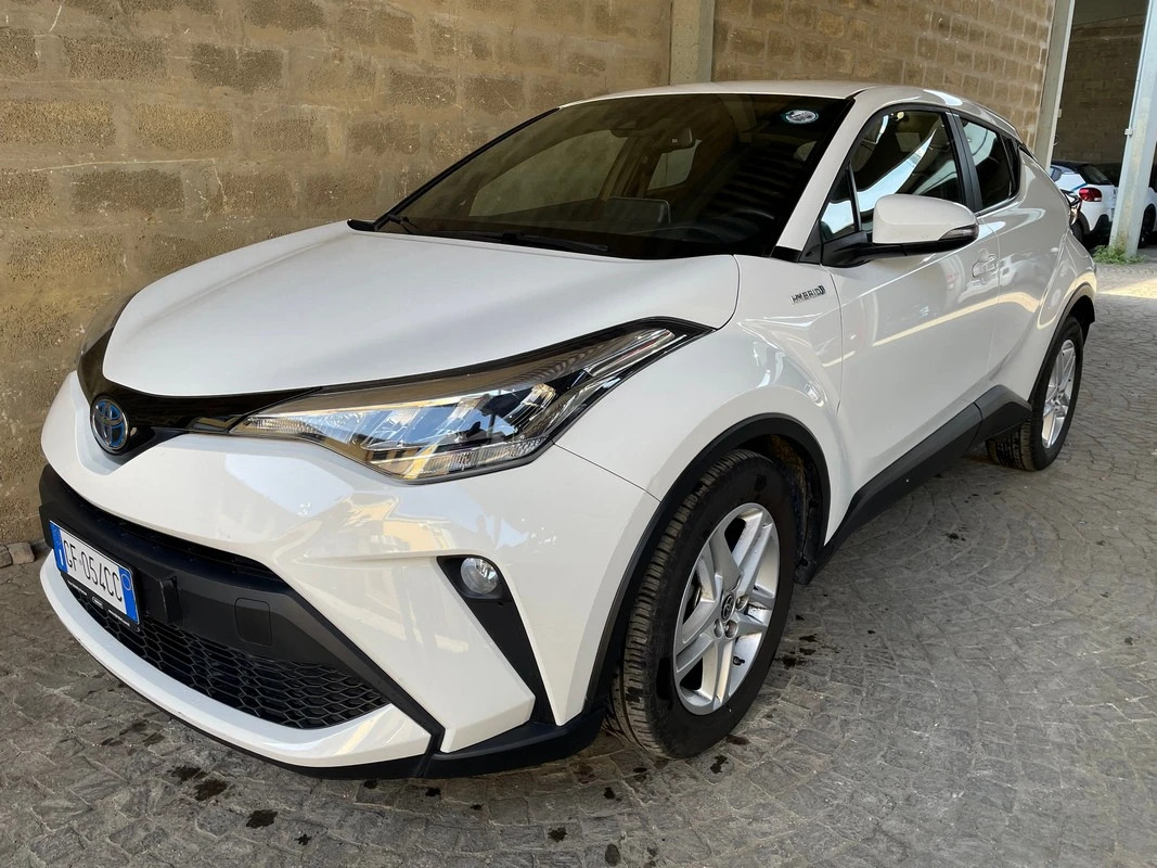 TOYOTA C-HR HYBRID 