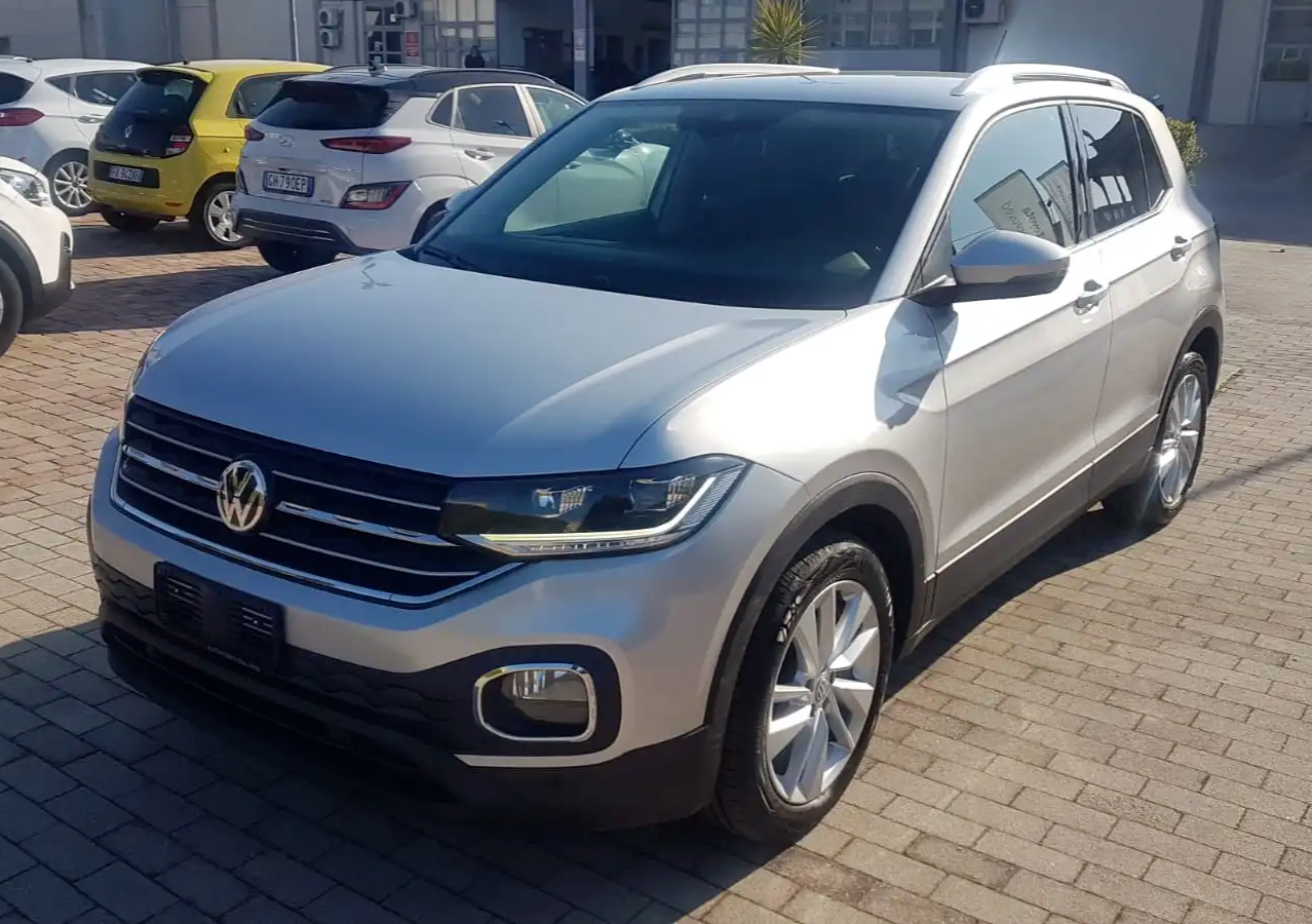 VOLKSWAGEN T-CROSS